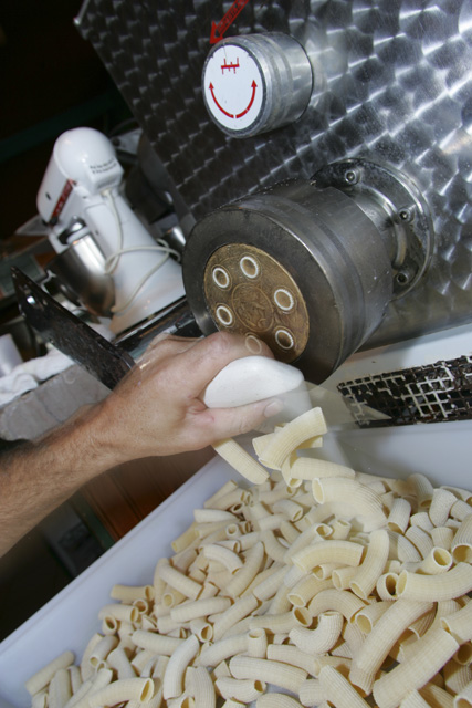 At Mangia Mangia, fresh semolina pasta is mixed, rolled and cut every day —
a wild, delicious tangle of flavor that's satisfying, filling and distinctively different. 